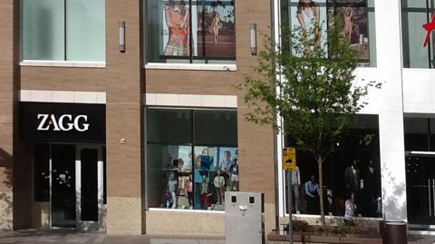 <p>BUILDING EXTERIOR</p>